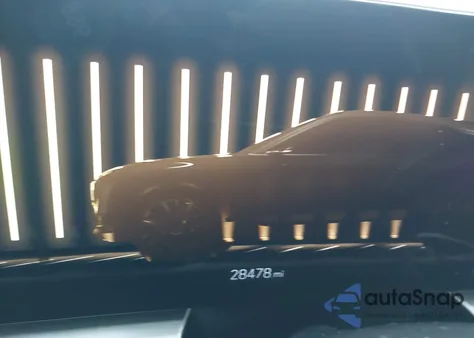 2024 Cadillac Lyriq Luxury W/1Sc z USA, uszkodzony, nr VIN 1GYKPPRK8RZ132850